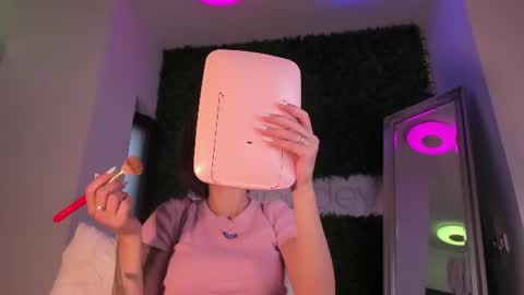 hotfallingdevil online show from 06-16-26, 03:42