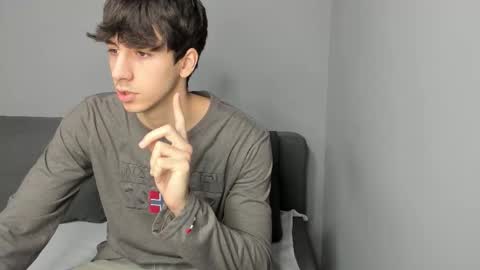 QUENTIN online show from 12-04-25, 06:44