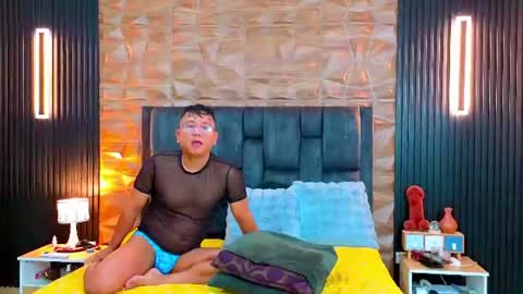 felipe  marcello online show from 07-18-26, 03:16