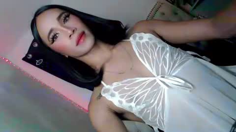 hotgirl_krisxx online show from 10-25-25, 06:46