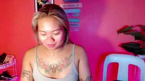 Snapshot of hotgirlronaxx chatting on 10-13-25, 08:42 hotgirlronaxx online show from 10-13-25, 08:42