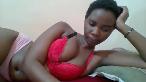 Queen online show from 02-17-25, 09:13