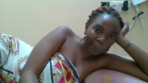 Queen online show from 10-15-25, 07:30