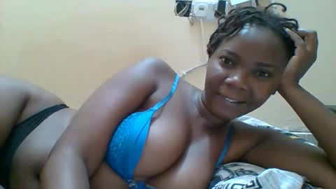 Queen online show from 02-24-26, 04:10