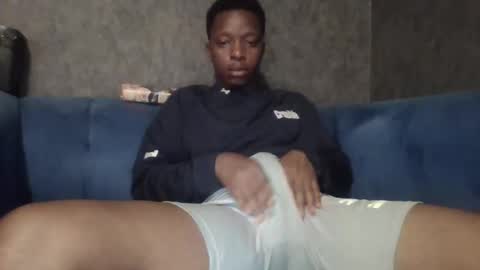 hotguyy001 online show from 03-08-25, 10:32