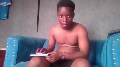 hotguyy001 online show from 03-12-25, 09:55