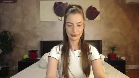 Lia   online show from 04-20-26, 05:16