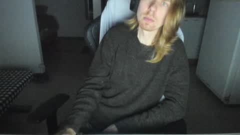 Snapshot of hotinhell666 chatting on 12-06-24, 02:49 Hikikomori Alex online show from 12-06-24, 02:49