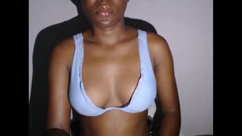 Snapshot of hotjessie0 chatting on 02-14-25, 04:47 hotjessie0 online show from 02-14-25, 04:47