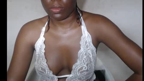 Snapshot of hotjessie0 chatting on 09-11-25, 06:02 hotjessie0 online show from 09-11-25, 06:02