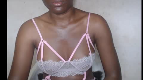 Snapshot of hotjessie0 chatting on 10-14-25, 04:35 hotjessie0 online show from 10-14-25, 04:35