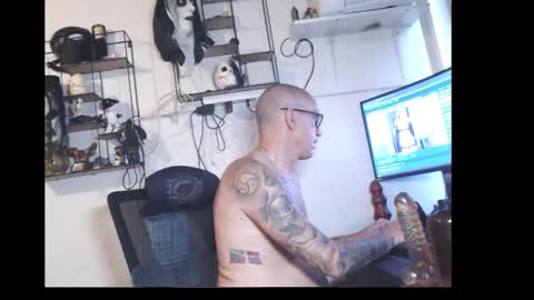 Snapshot of hotkinkytat chatting on 04-06-26, 05:19 hotkinkytat online show from 04-06-26, 05:19