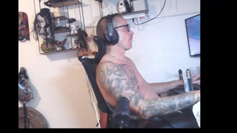 Snapshot of hotkinkytat chatting on 04-18-26, 01:53 hotkinkytat online show from 04-18-26, 01:53