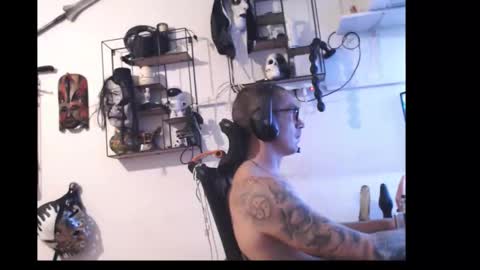 Snapshot of hotkinkytat chatting on 04-23-26, 01:24 hotkinkytat online show from 04-23-26, 01:24