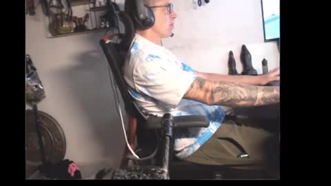 Snapshot of hotkinkytat chatting on 04-29-26, 10:52 hotkinkytat online show from 04-29-26, 10:52