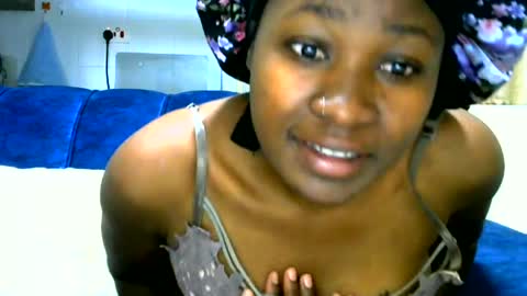 hotlips_ebony online show from 06-27-26, 05:40
