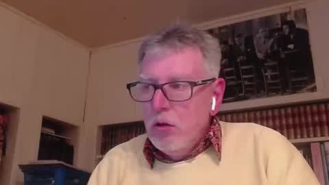 Snapshot of hotlux_54 chatting on 12-24-24, 11:55 hotlux_54 online show from 12-24-24, 11:55