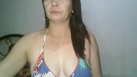 Snapshot of hotmamajen4u chatting on 05-19-26, 02:18 hotmamajen4u online show from 05-19-26, 02:18