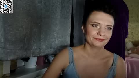 hotmamaqueen234 online show from 04-16-26, 09:39