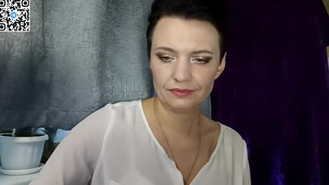 Snapshot of hotmamaqueen234 chatting on 05-11-26, 02:45 hotmamaqueen234 online show from 05-11-26, 02:45