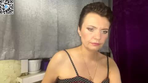 Snapshot of hotmamaqueen234 chatting on 05-28-26, 10:07 hotmamaqueen234 online show from 05-28-26, 10:07