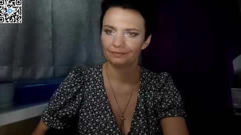 Snapshot of hotmamaqueen234 chatting on 06-08-26, 01:28 hotmamaqueen234 online show from 06-08-26, 01:28