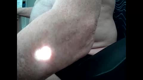 hotmassage50 online show from 03-08-25, 01:57