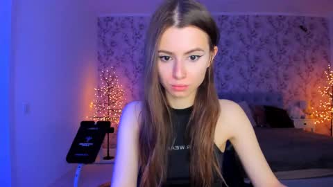 hotmolly_ online show from 06-07-26, 06:22