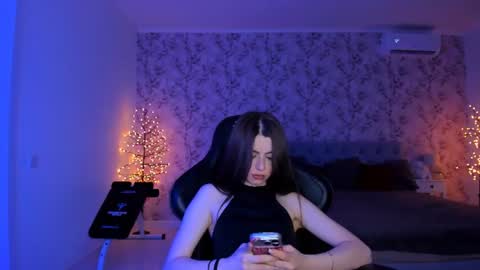 hotmolly_ online show from 07-03-26, 07:09