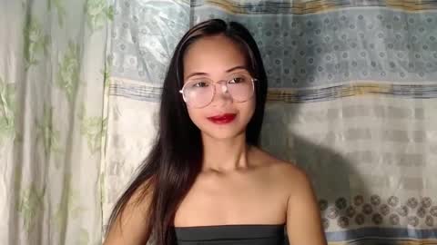 hotmom_gia online show from 02-11-25, 12:37
