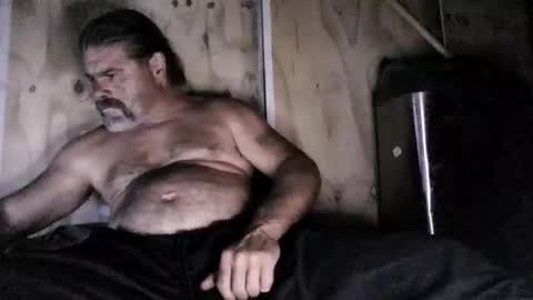 hotnriv13 online show from 04-17-26, 05:21