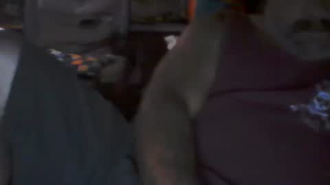 hotnriv13 online show from 05-10-26, 10:31