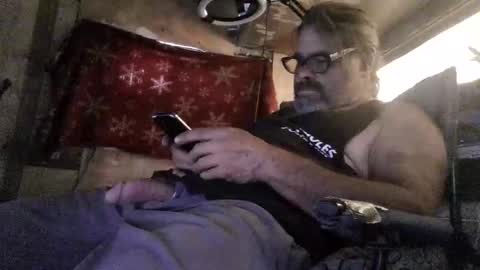 hotnriv13 online show from 05-21-26, 01:45