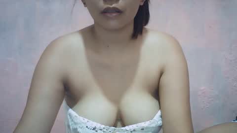 hotpink4u04 online show from 04-26-26, 09:56