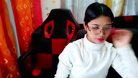 hotrichelleann online show from 07-22-26, 12:57