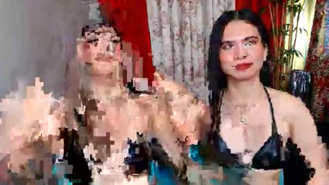 Snapshot of hotsinfulbabes_savana chatting on 05-05-26, 02:41 Savana olala online show from 05-05-26, 02:41
