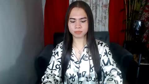 Snapshot of hotsinfulbabes_savana chatting on 05-19-26, 11:00 Savana olala online show from 05-19-26, 11:00