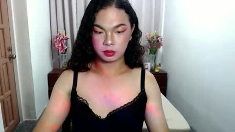 hotsiren101 online show from 12-19-25, 06:59