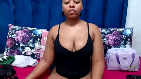 hotsmalltitsx online show from 07-14-26, 03:11