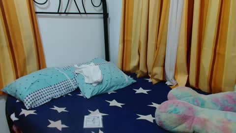 Snapshot of hotssofia4u chatting on 02-15-25, 10:33 sofia online show from 02-15-25, 10:33