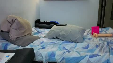Snapshot of hotstud_999 chatting on 05-20-26, 01:12 Andres online show from 05-20-26, 01:12