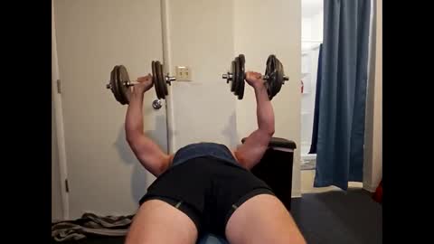 Snapshot of hotsummers95 chatting on 01-09-26, 04:59 hotsummers95 online show from 01-09-26, 04:59