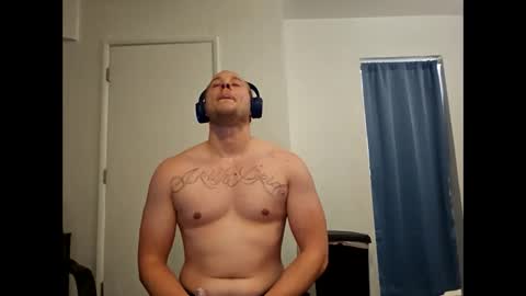 Snapshot of hotsummers95 chatting on 01-14-26, 04:51 hotsummers95 online show from 01-14-26, 04:51