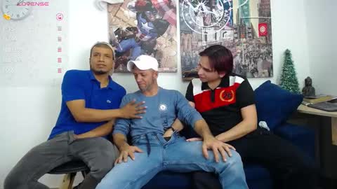 Snapshot of hott_asses chatting on 12-19-24, 12:34 hott_asses online show from 12-19-24, 12:34