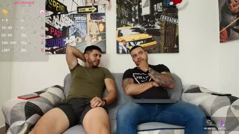 Snapshot of hott_asses chatting on 12-27-24, 01:39 hott_asses online show from 12-27-24, 01:39