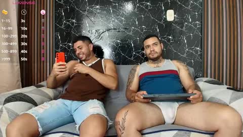 Snapshot of hott_asses chatting on 02-15-25, 10:31 hott_asses online show from 02-15-25, 10:31