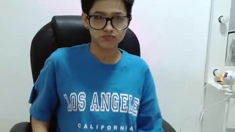 Snapshot of hott_cute69 chatting on 11-17-25, 09:04 hott_cute69 online show from 11-17-25, 09:04