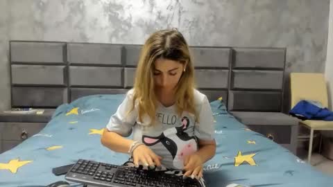 hottalicia2 online show from 10-23-25, 09:24