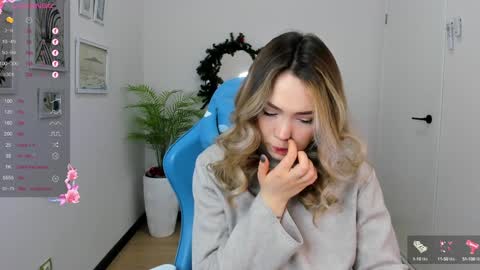 Snapshot of hottease_pvt chatting on 12-13-24, 08:51 hello Im Eva online show from 12-13-24, 08:51