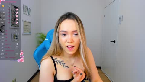 Snapshot of hottease_pvt chatting on 12-20-24, 05:25 hello Im Eva online show from 12-20-24, 05:25